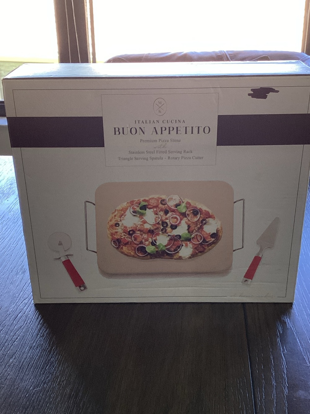 Red-Handled Pizza Stone With Tool Set